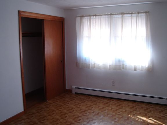 5th image of 187 Pomona St