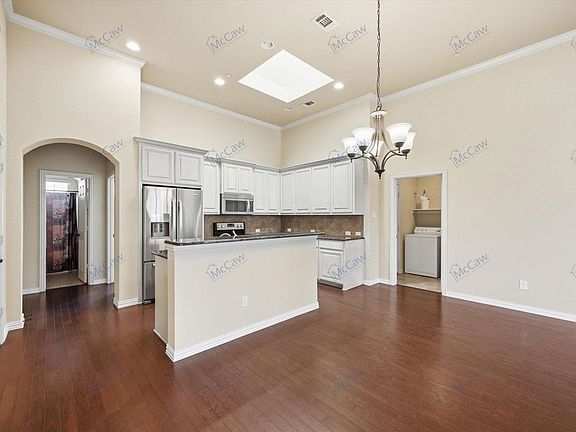 4th image of 5629 Hummingbird Ln