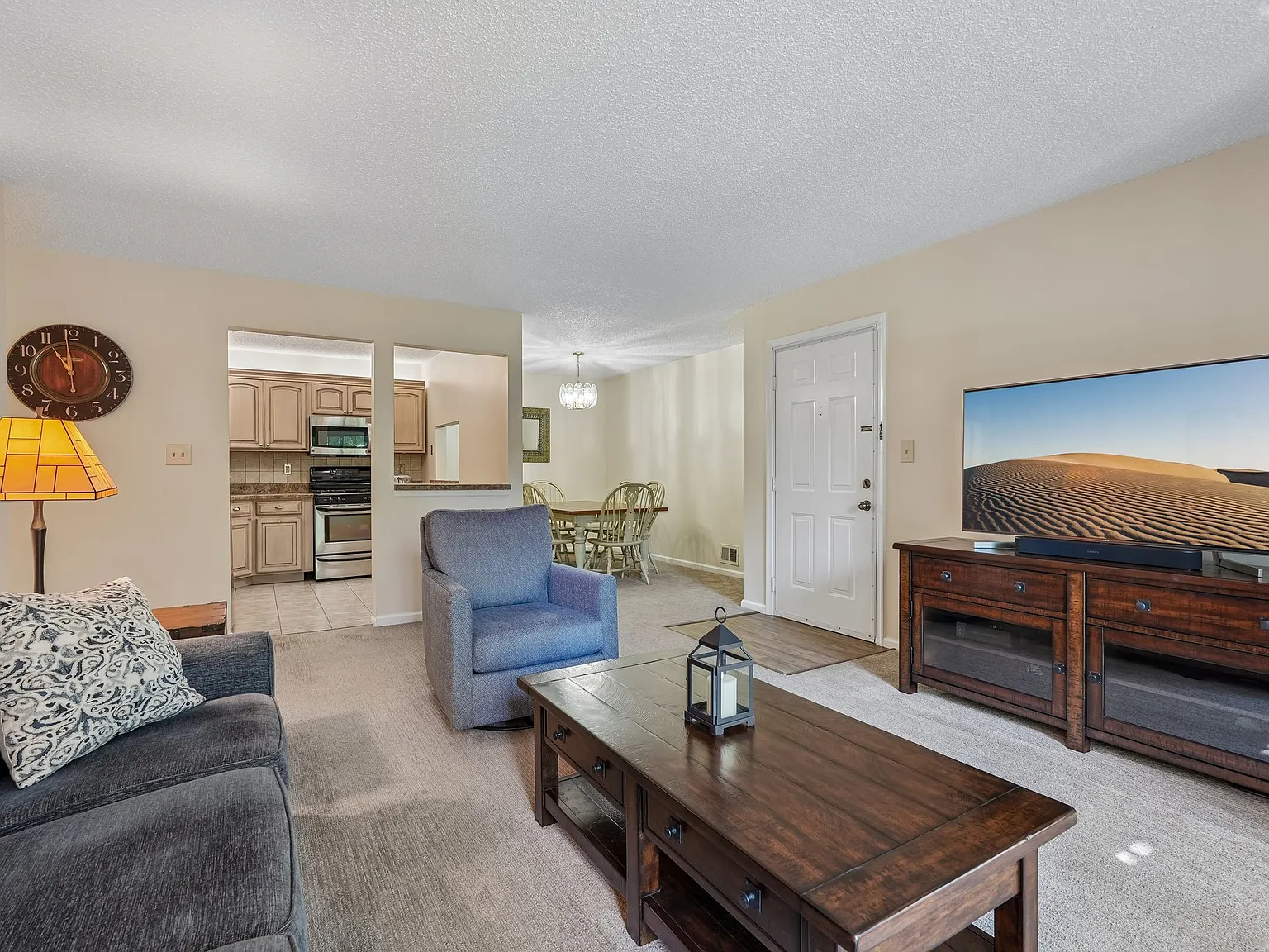 2 bed, 1108 sqft, $2,900 — Photo 4