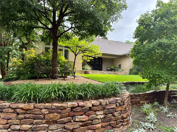 10115 Chesterton Dr, Dallas, TX 75238