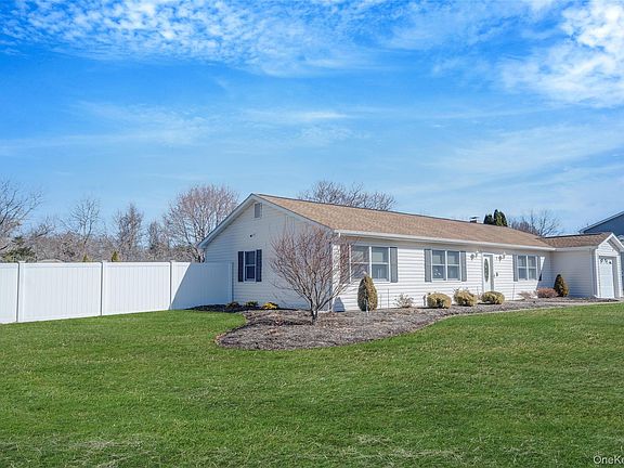 3rd image of 7 Hemlock Road