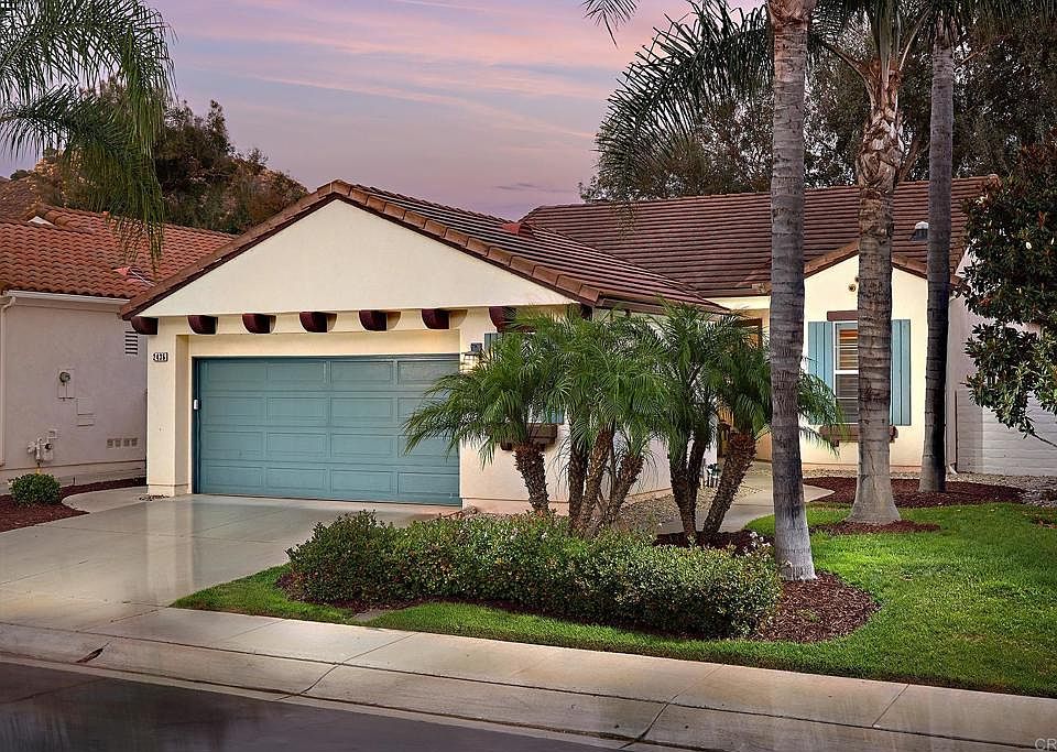 1st image of 2436 Fallbrook Pl