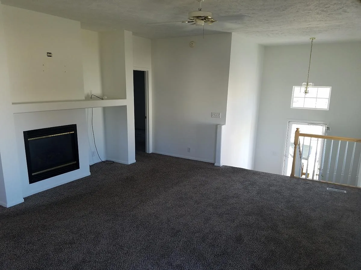 5169 N 144th Avenue — Photo 3