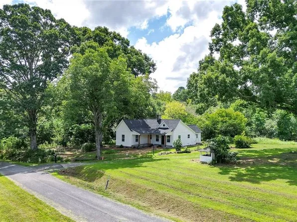 316 Isbell Rd, Silver Creek, GA 30173