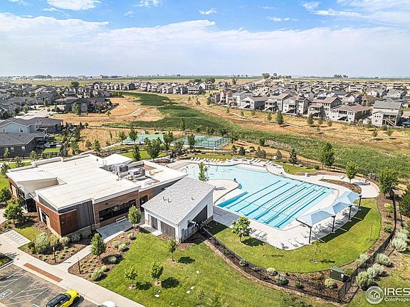3rd image of 4565 Colorado River Dr