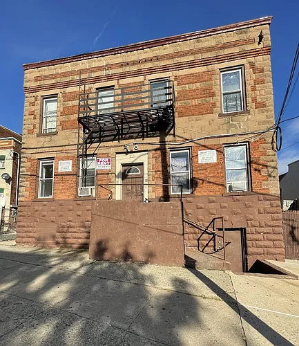 200 Parker Ave Photo 1