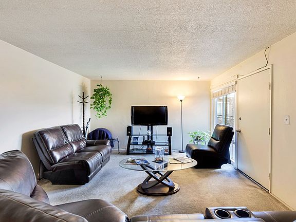 4th image of 111 W Del Amo Blvd APT 7