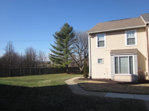 1318 Stockett Sq