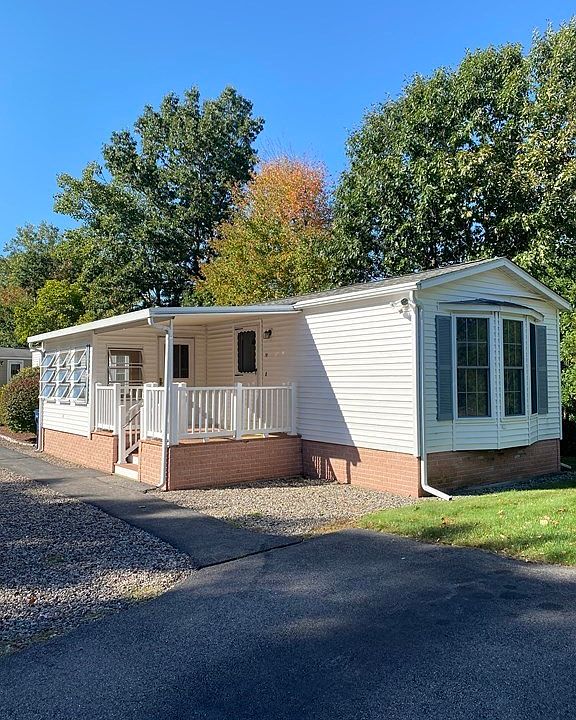 1st image of 10 Kylee Dr
