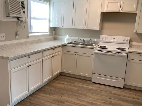 Redstone Station Apartments