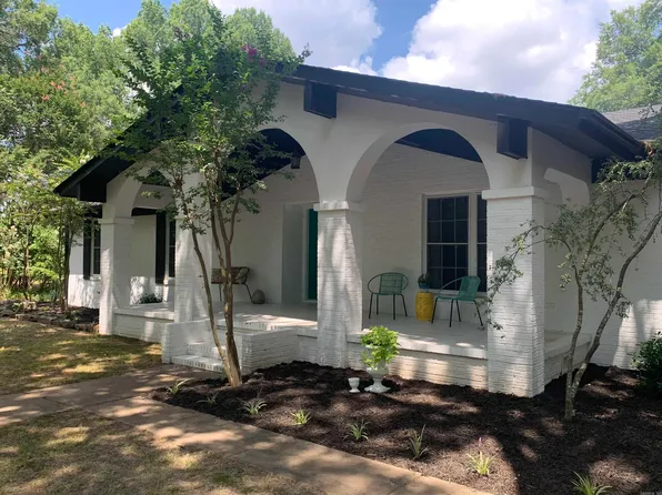 3 Oak Grove Dr, Conway, AR 72032