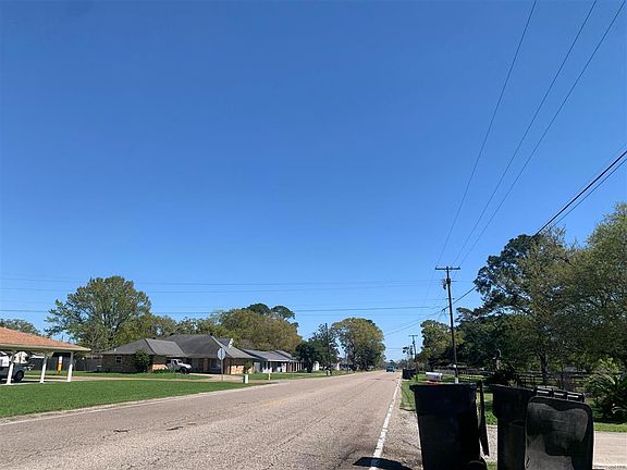 5th image of 2806 Old Jeanerette Rd