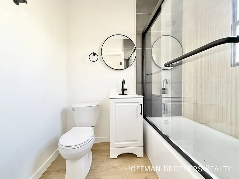 334 N Gardner St — Photo 12