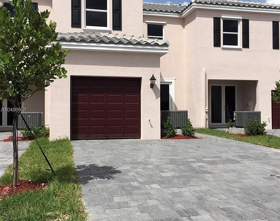 2nd image of 9470 SW 171st Ct