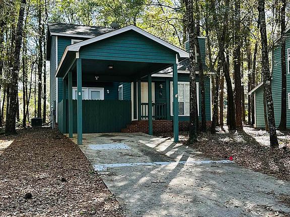 2nd image of 64 Summer Oaks Dr
