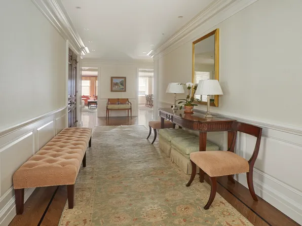 17 East 89th Street image 1 of 20