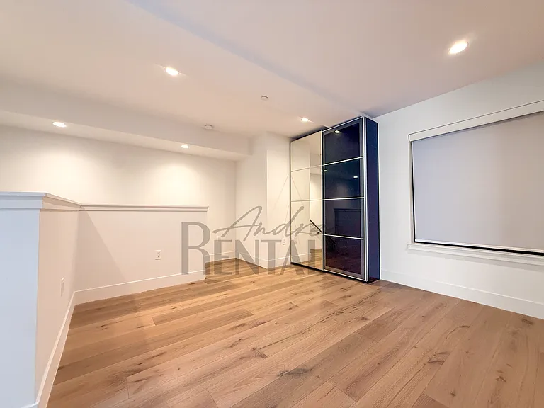 2747 San Pablo Ave #216 — Photo 11
