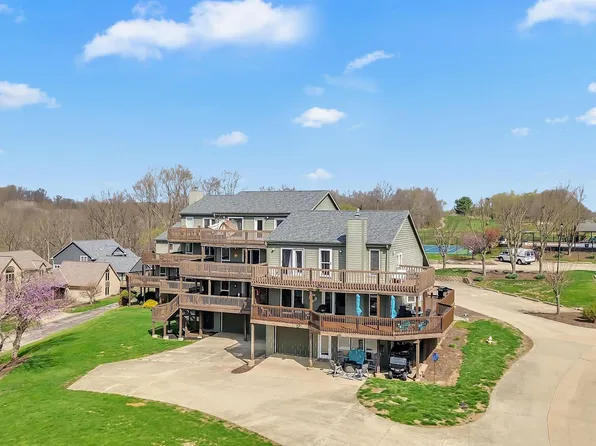 9547 S Harbour Pointe Dr, Bloomington, IN 47401