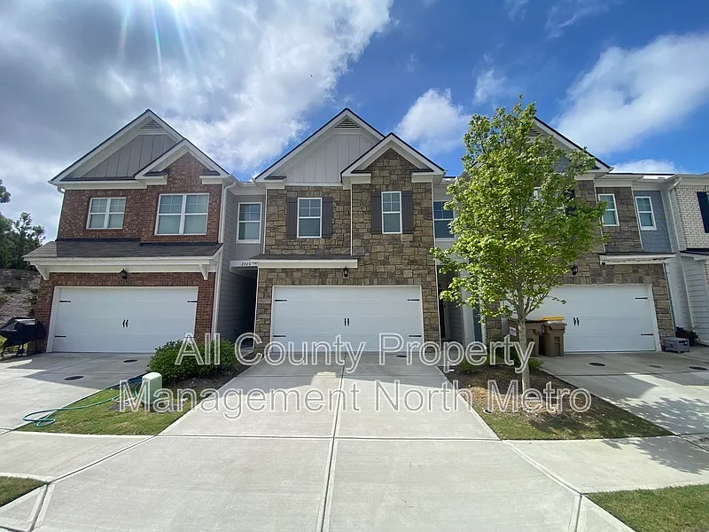 2715 Poppy Ct