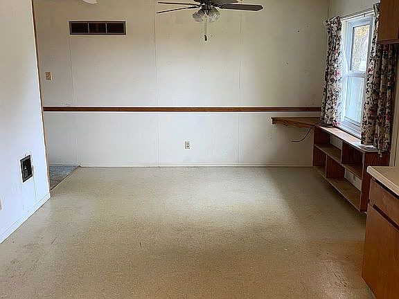 4th image of 13220 Summit Dr