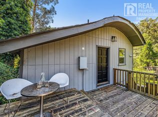 1850A Woodhaven Way, Oakland, CA