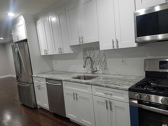 3rd image of 158 Dovecote Ln