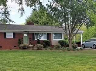 7940 Mountain Shore Dr, Sherrills Ford, NC 28673