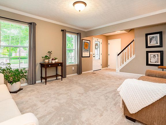 3rd image of 6968 Havington Ct