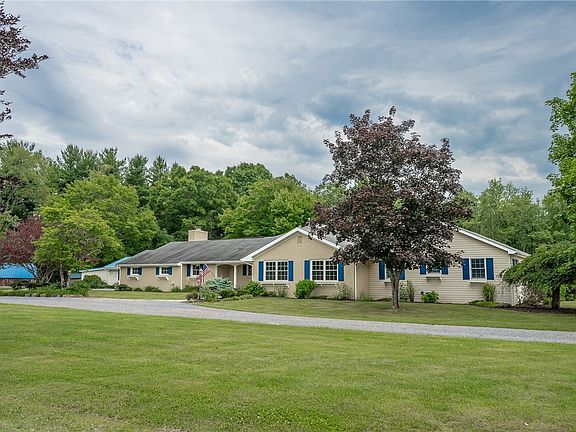 2nd image of 2 Deerfield Rd