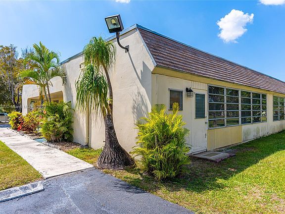 4th image of 11325 SW 169th St #5144-E