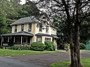 1359 Hendricks Rd, Pennsburg, PA 18073