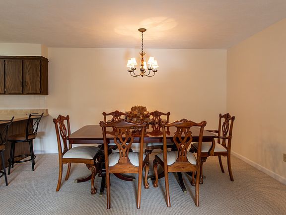 4th image of 17 Conant St #34
