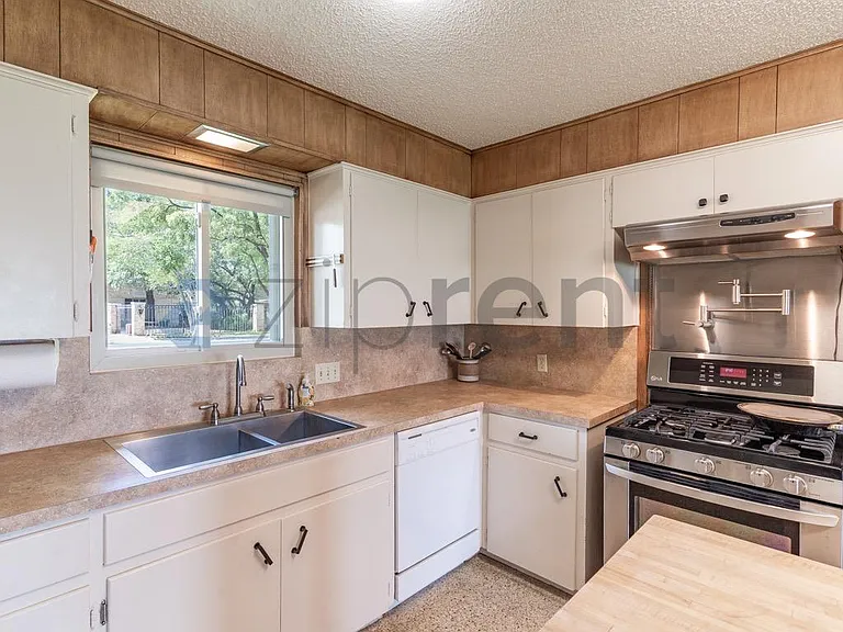 6501 Mesa Dr — Photo 9