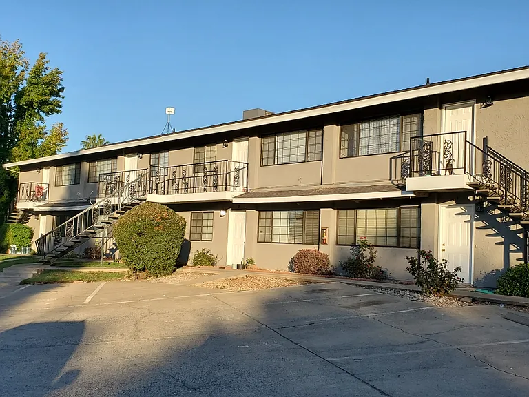5-1290 Bundy Ct #5 — Photo 17