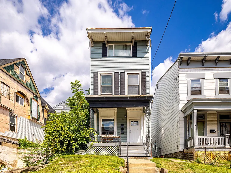 2228 Reading Rd #1 — Photo 3