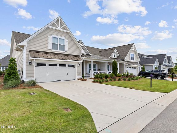 3rd image of 3785 Canary Lane