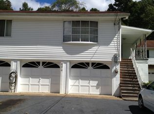 2148 Merritts Creek Rd, Huntington, WV 25702