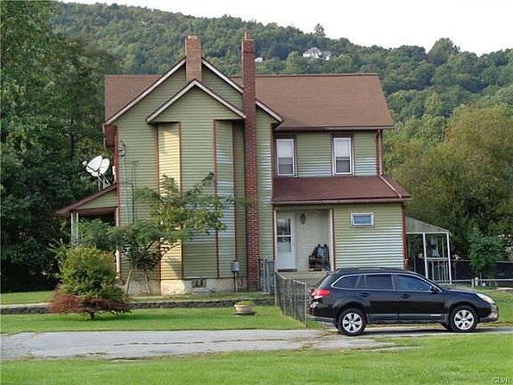 3rd image of 1400 Blue Mountain Dr