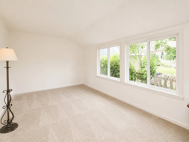 26403 Park Ave — Photo 26