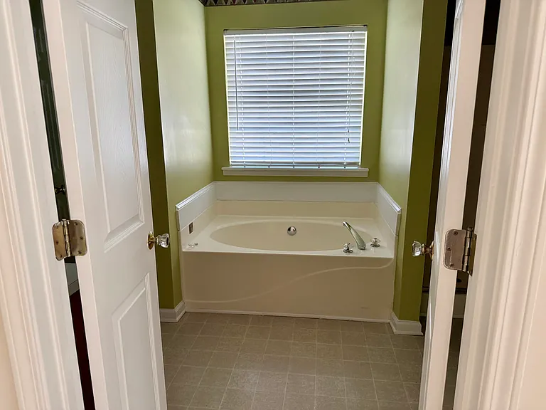 4314 Lock Ness Ln — Photo 12