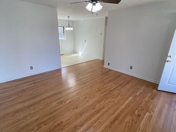 5th image of 2300 Sylvania Ave