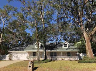 5566 Shadow Grove Blvd, Pensacola, FL 32526