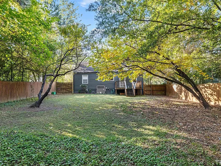 705 Tyler Rd — Photo 25