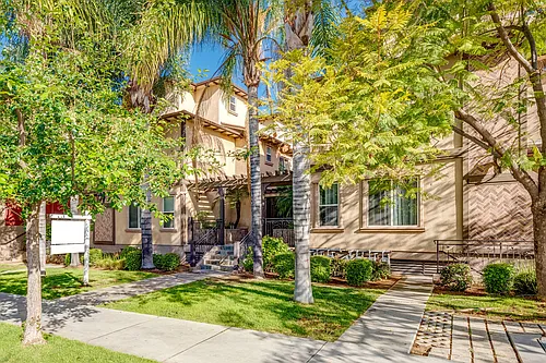 345 W Loraine St #3 Photo 1