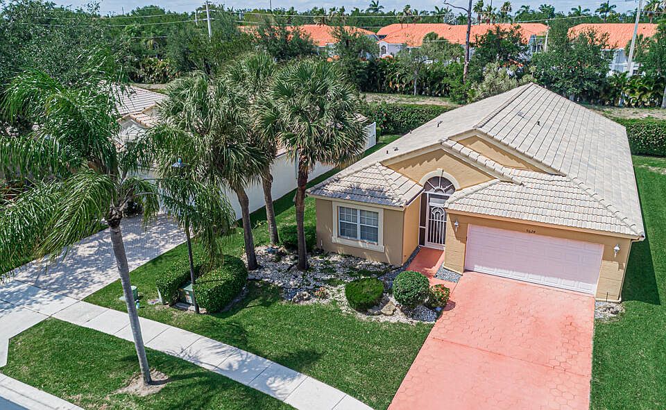 1st image of 9624 Arbor View Dr N