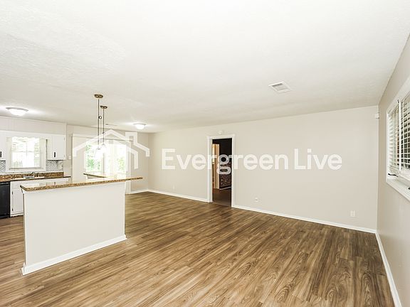 5th image of 3655 Leisure Ln