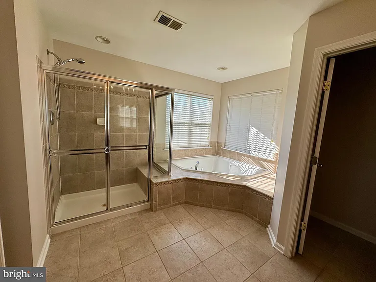 1308 Walker Dr — Photo 13