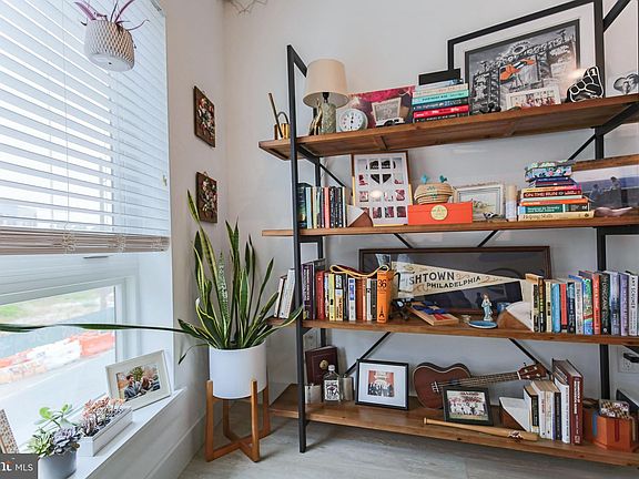 5th image of 1412 Frankford Ave #1