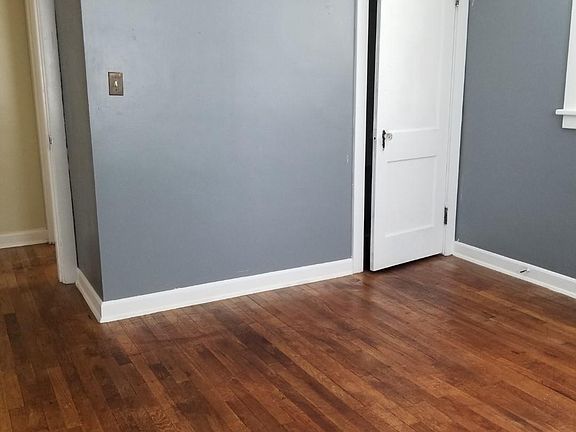 5th image of 117 Franklin Ave