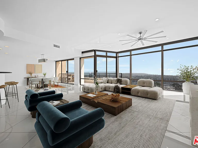 4267 Marina City Dr #Penthouse 4 — Photo 5